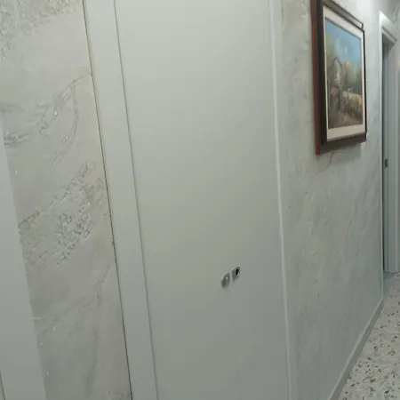 Con Terrazzo Vicino Al Centro Apartment *