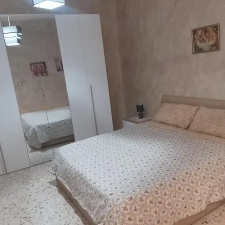 Con Terrazzo Vicino Al Centro